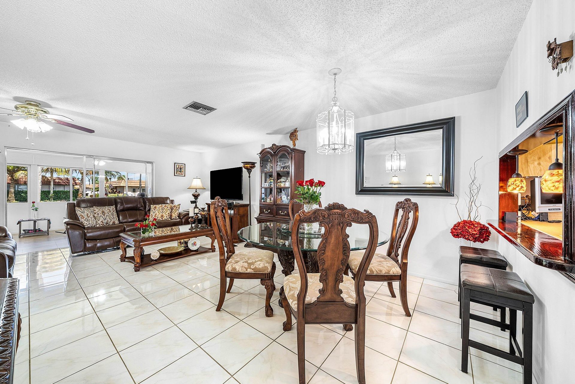 5730 Fernley Drive E, Unit 23, West Palm Beach, FL 33415 Photo