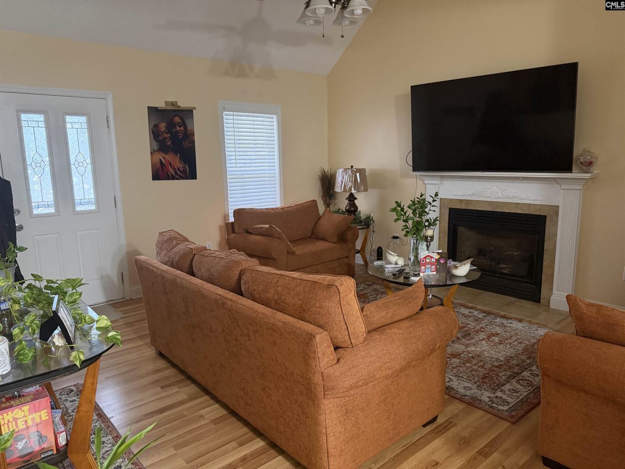 120 Lee Ridge Drive  Photo 13