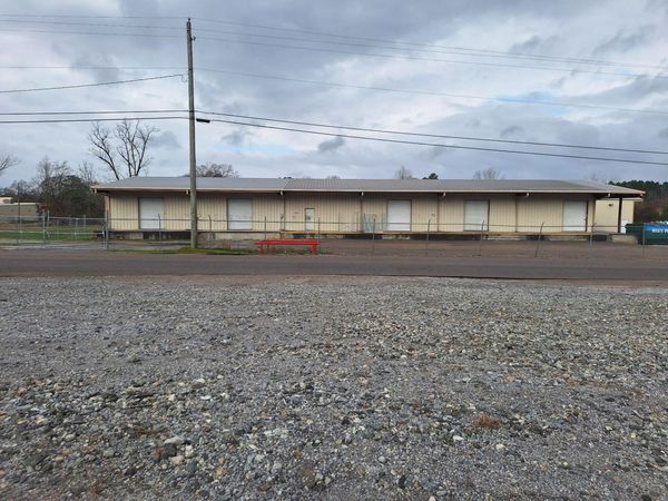 1163 Moselle Rd., Moselle, MS 39459