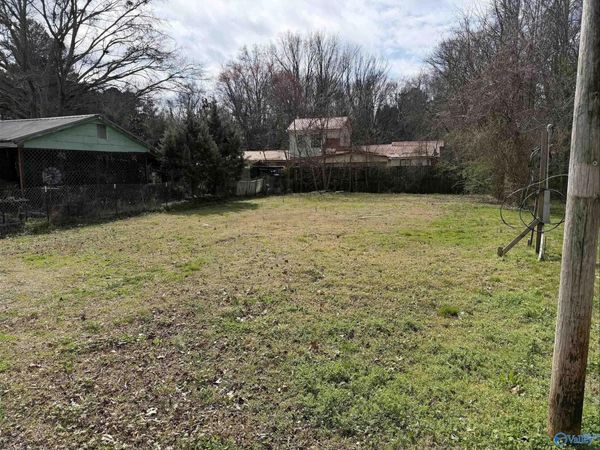 1609 W Sanderfer Street, Athens, AL 35611