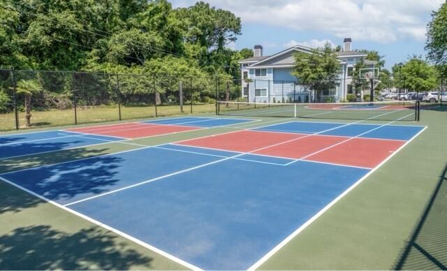 264 Alexandra Drive Photo 23