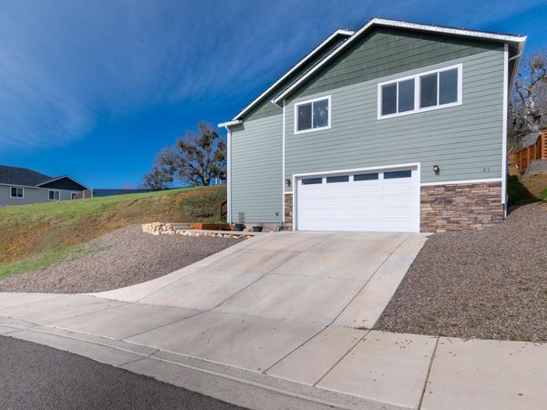 21 Cerulean Terrace, Eagle Point, OR 97524