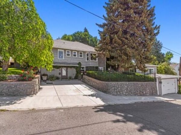 525 Mesa Drive, Klamath Falls, OR 97601