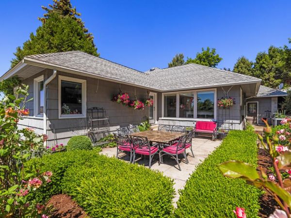 525 Mesa Drive, Klamath Falls, OR 97601