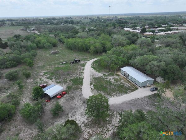 838 E. Oak St., Goliad, TX 77963
