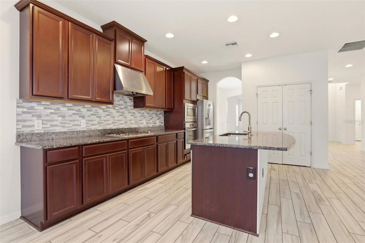 5934 Anise Drive, Sarasota, FL 34238 Photo
