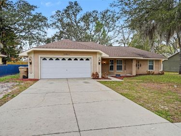 33911 SECRET HILL DRIVE , LEESBURG, FL 34788