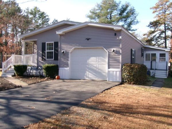 8 Pinecone Drive, Alfred, ME 04002