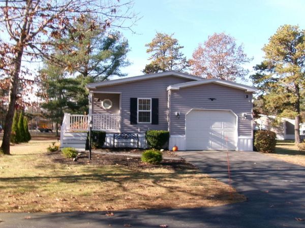 8 Pinecone Drive, Alfred, ME 04002