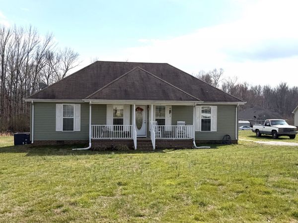 6 Aspen Hills Dr , Fayetteville, TN 37334