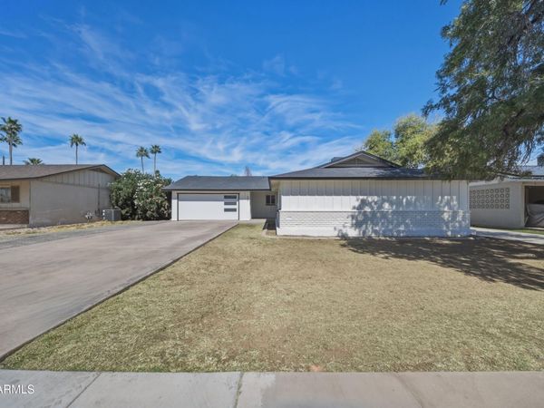 564 W Dublin Street, Chandler, AZ 85225
