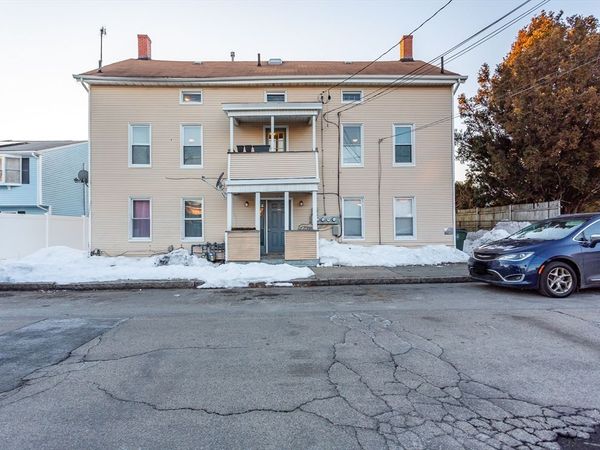 219 Montaup St, Fall River, MA 02724