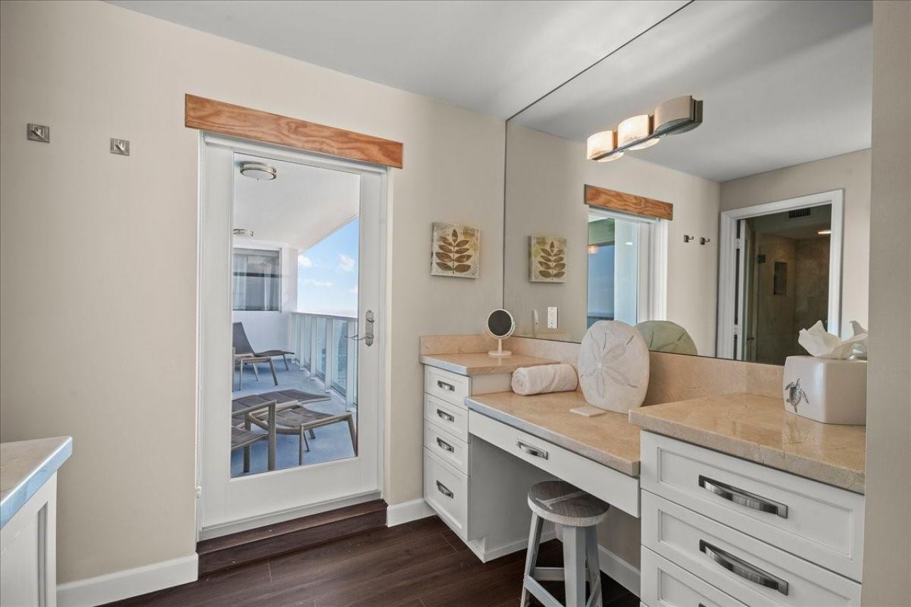 1890 S Ocean Drive, Unit PH4, Hallandale Beach, FL 33009 Photo