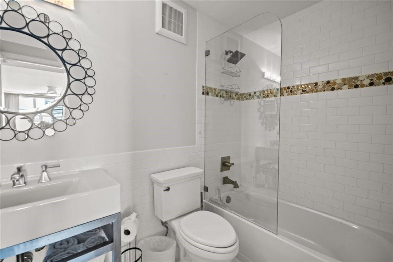 1890 S Ocean Drive, Unit PH4, Hallandale Beach, FL 33009 Photo