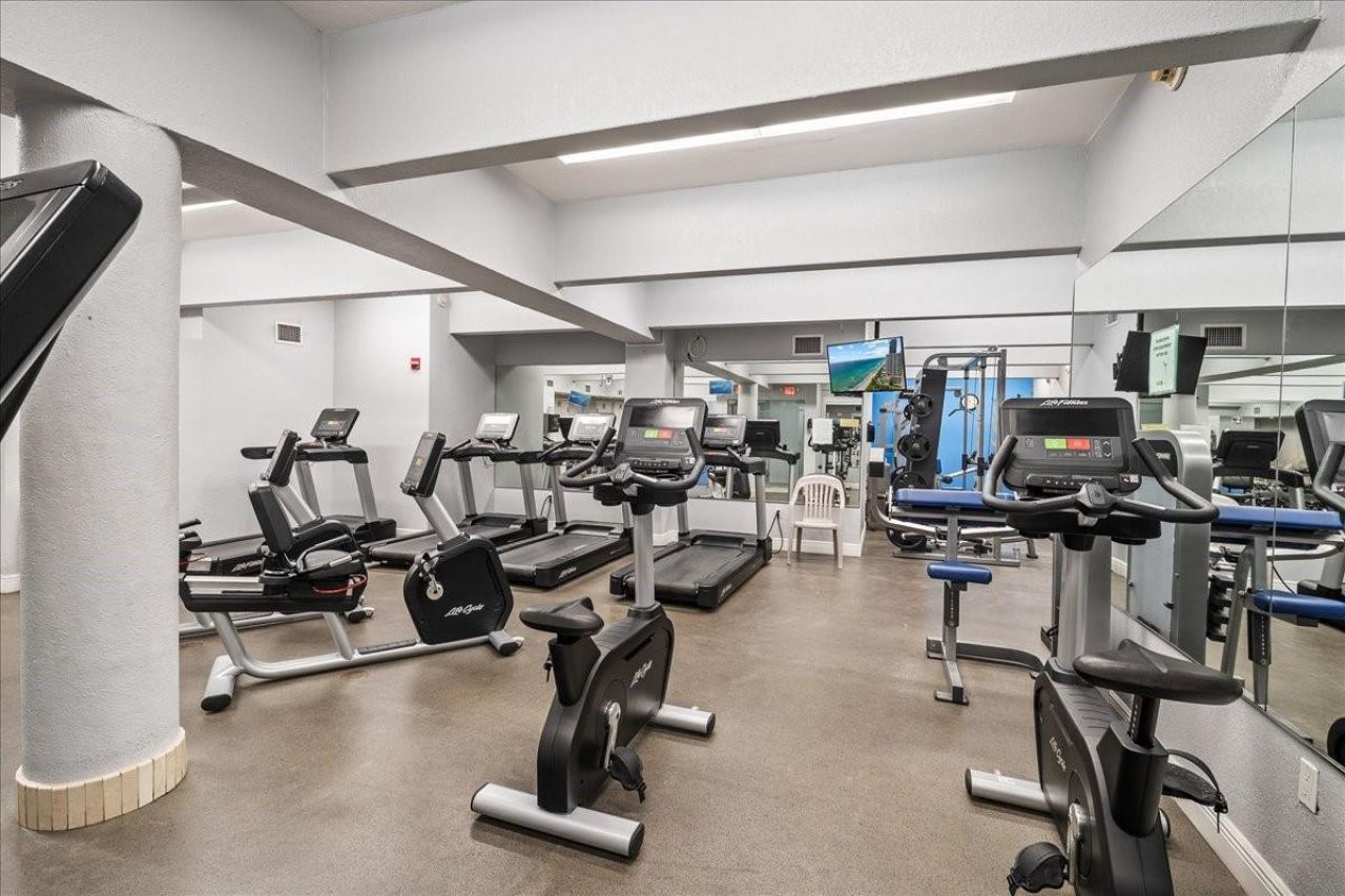 1890 S Ocean Drive, Unit PH4, Hallandale Beach, FL 33009 Photo