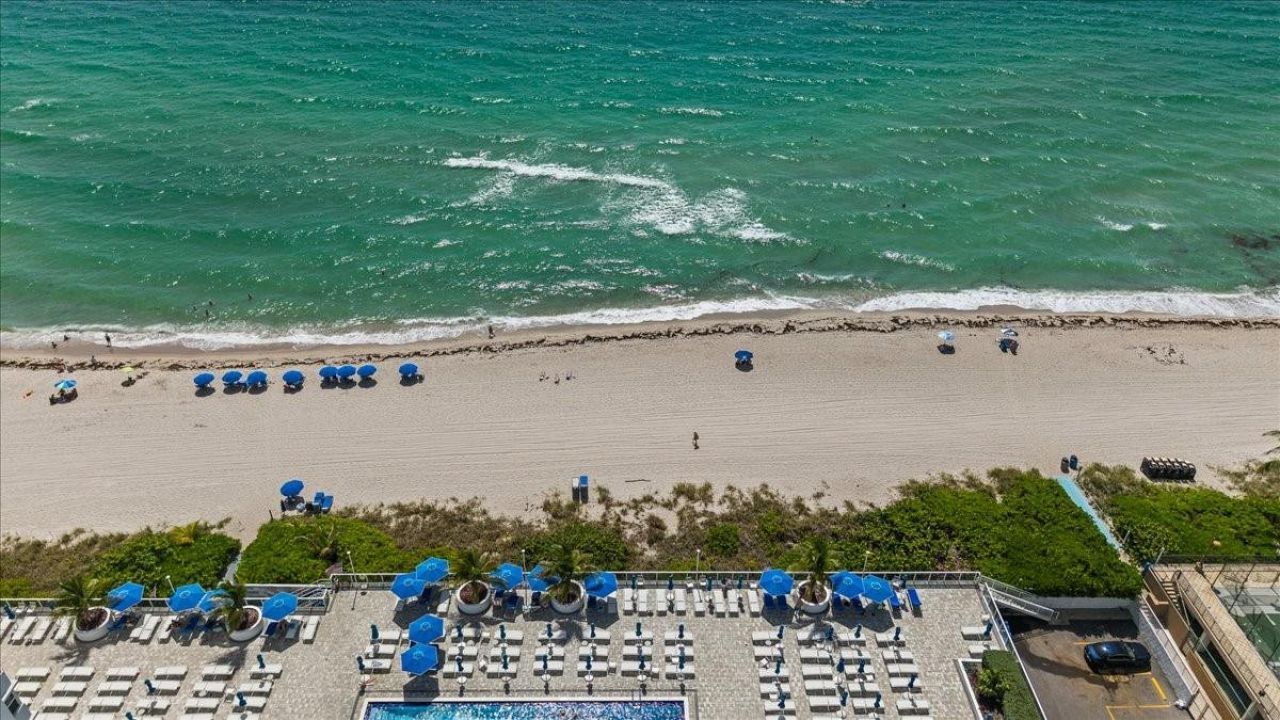 1890 S Ocean Drive, Unit PH4, Hallandale Beach, FL 33009 Photo