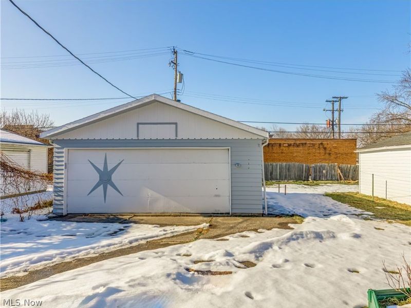 5728 South Boulevard, Maple Heights, OH 44137 Photo 4