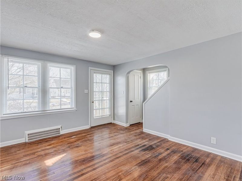 5728 South Boulevard, Maple Heights, OH 44137 Photo 5