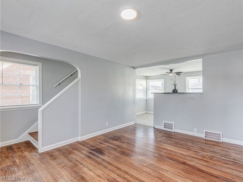 5728 South Boulevard, Maple Heights, OH 44137 Photo 6