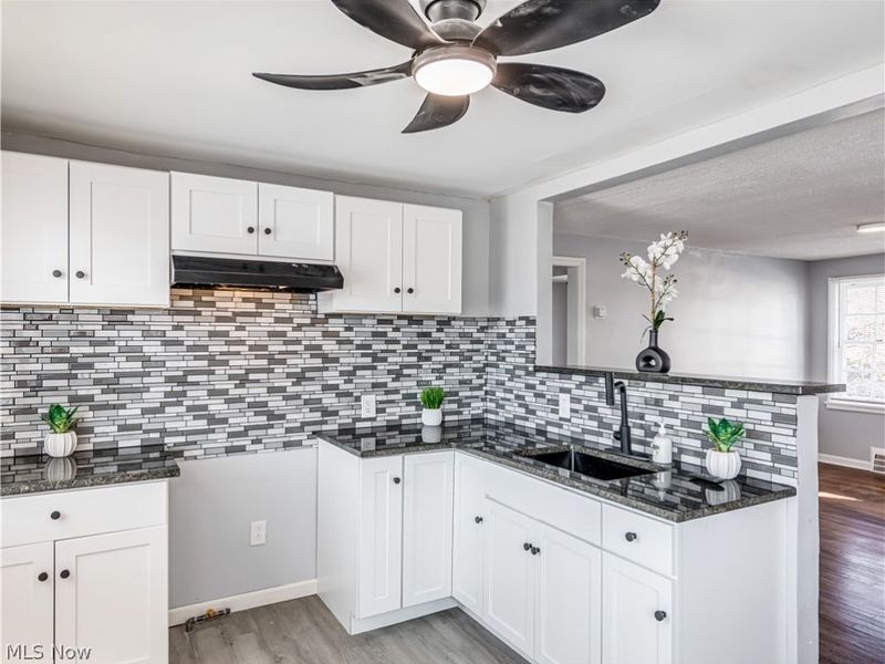 5728 South Boulevard, Maple Heights, OH 44137 Photo 9