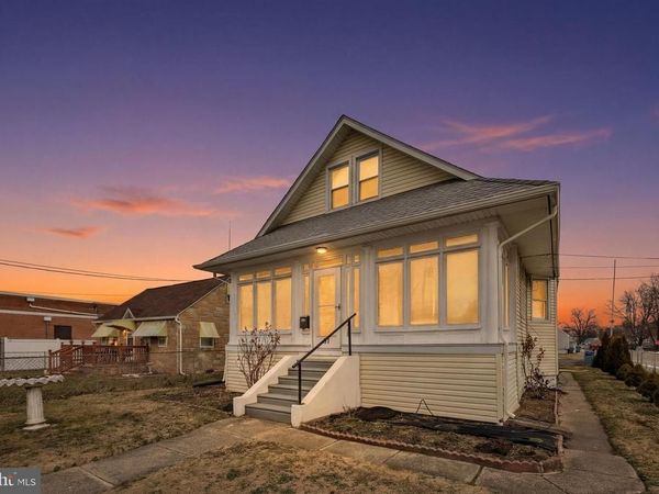 61 S MAPLE AVENUE, MAPLE SHADE, NJ 08052