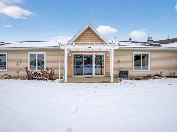 4125 Autumn Ridge Road, Unit 102, Cedar Falls, IA 50613