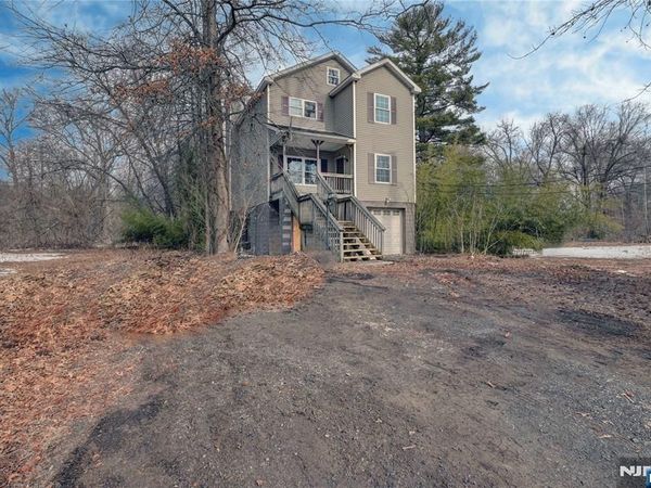 74 Camp Lane, FAIRFIELD, NJ 07004