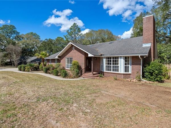 6412 Angela Court, Mobile, AL 36695