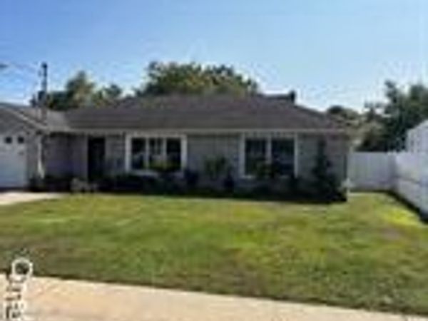 5 Oceanview Avenue , Valley Stream, NY 11581