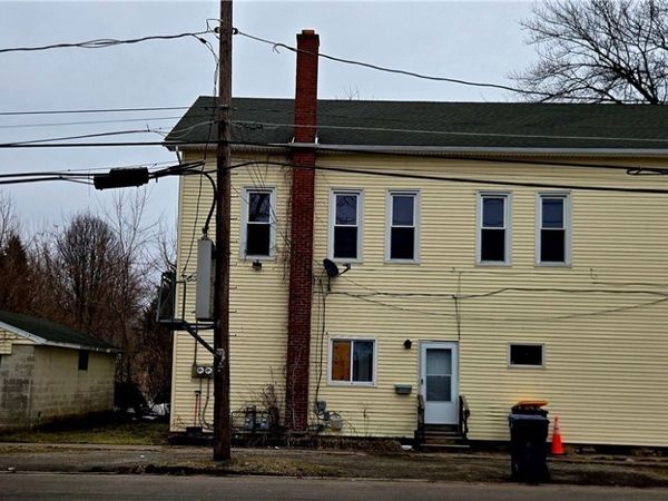 285 Clinton Street , Lockport, NY 14094