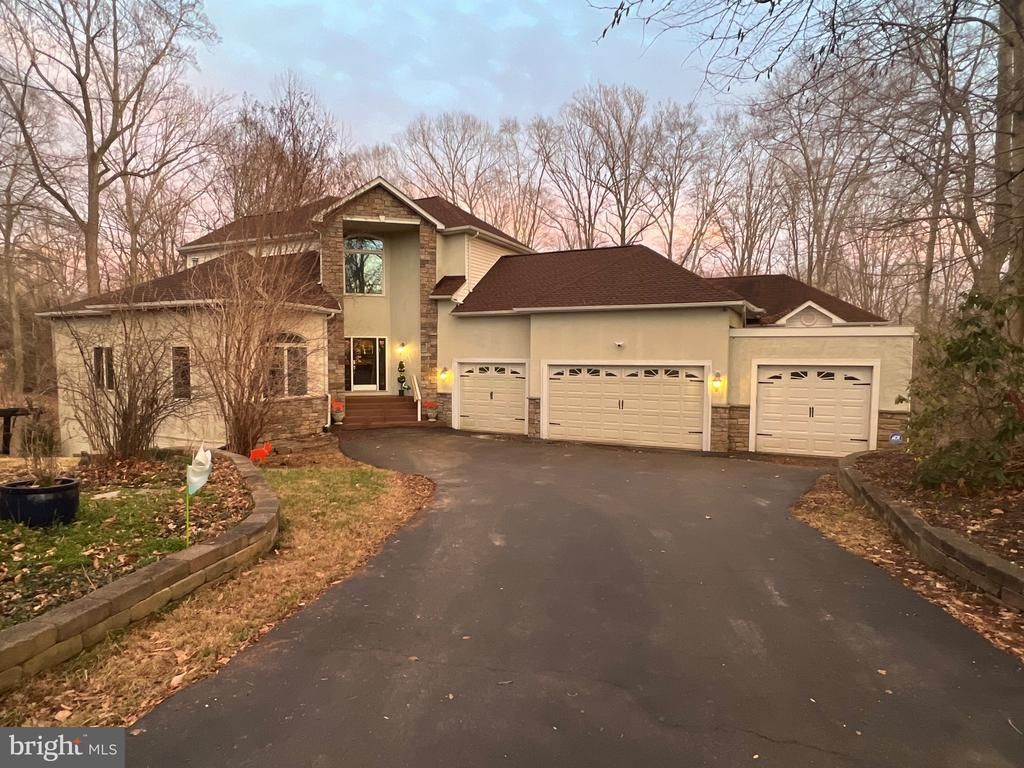8701 SINCLAIR MILL ROAD, MANASSAS, VA 20112