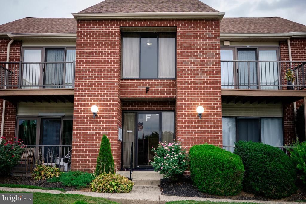 2089 Welsh Road, Unit F1, Philadelphia, PA 19115 Main Photo