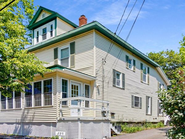 295 French Street , Bangor, ME 04401