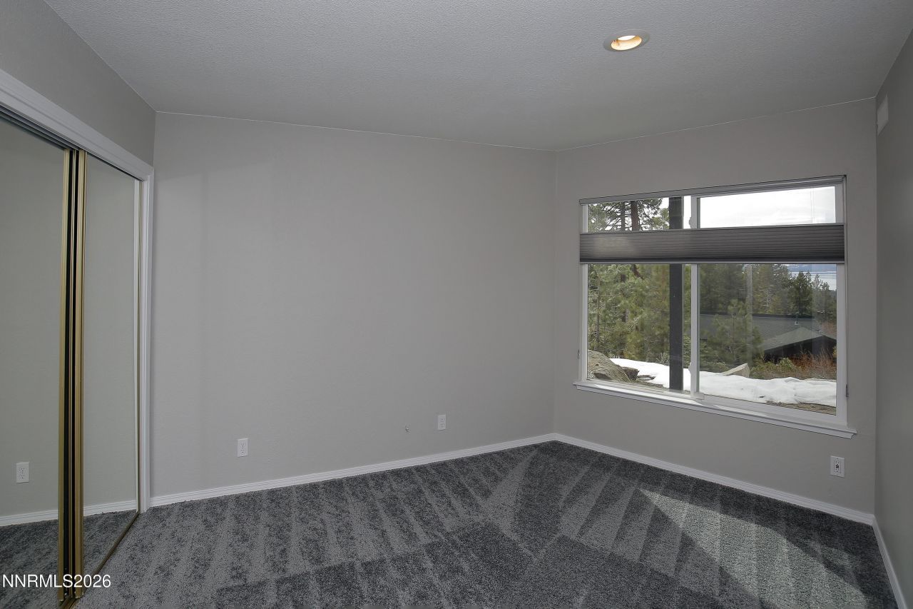 394 Sherwood Drive, Stateline, NV 89449 Photo