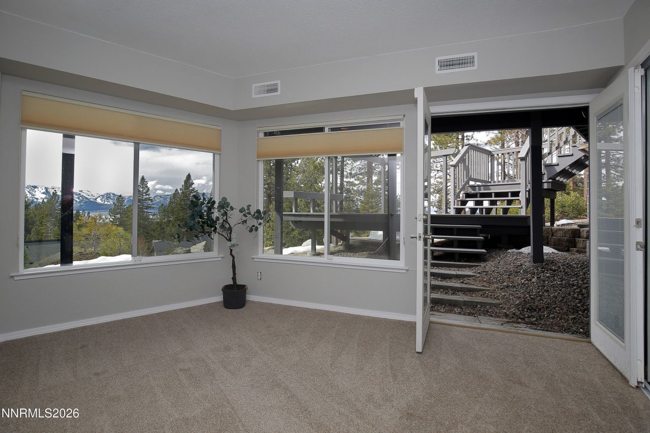 394 Sherwood Drive, Stateline, NV 89449 Photo