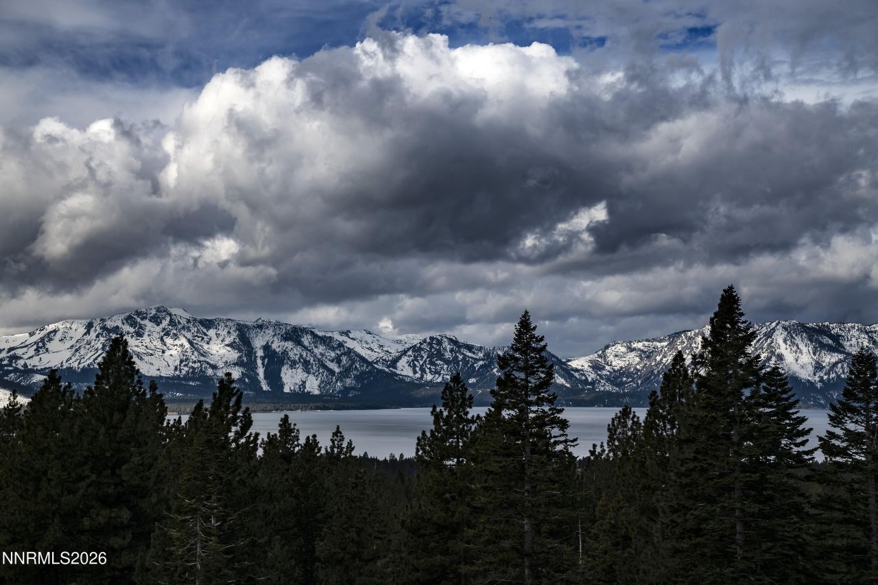 394 Sherwood Drive, Stateline, NV 89449 Photo