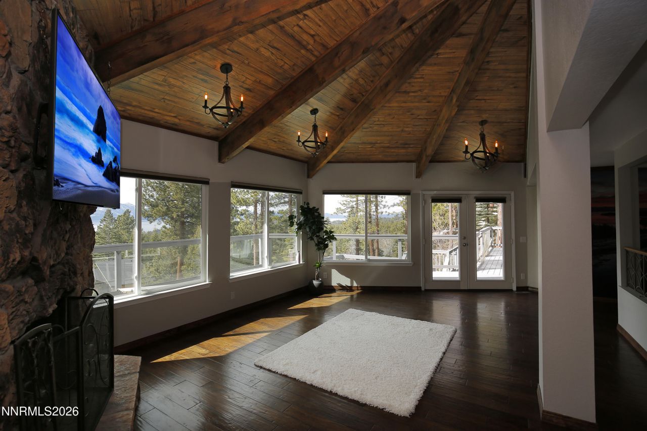 394 Sherwood Drive, Stateline, NV 89449 Photo