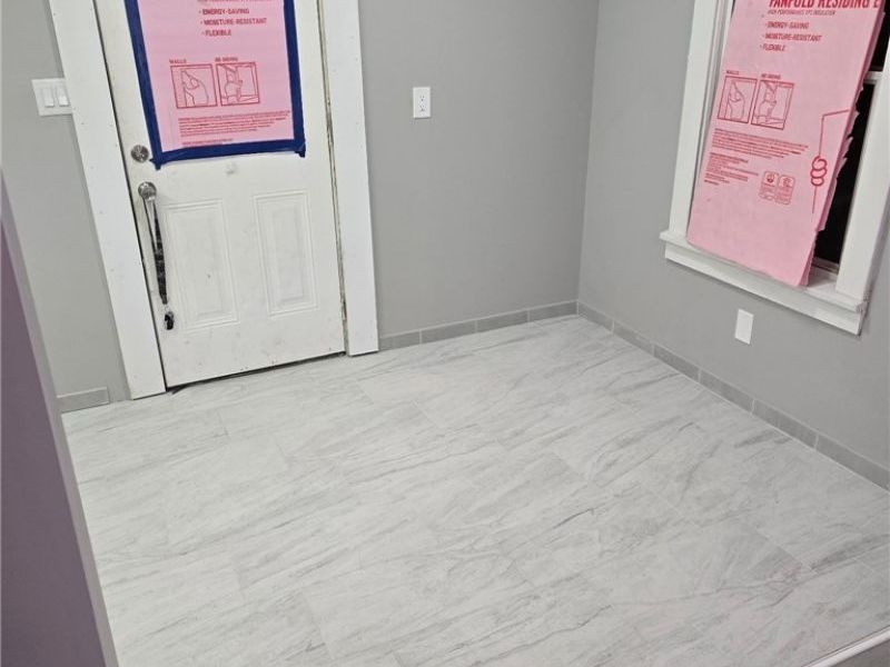 159 Piccadilly Street, Campbell, OH 44405 Photo 2