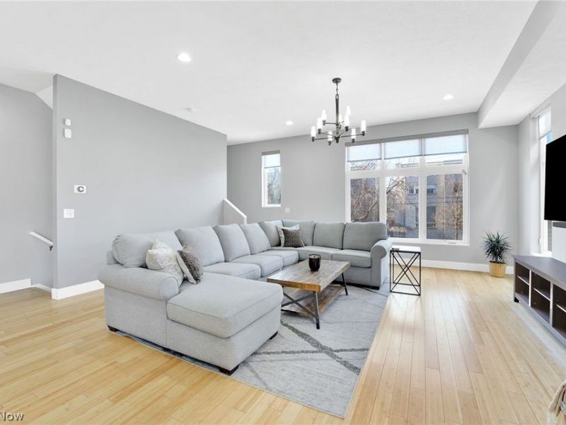 2278 City View Drive, Cleveland, OH 44112 Photo 5