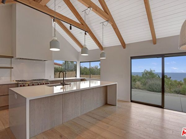 24728 Vantage Point Terrace, Malibu, CA 90265