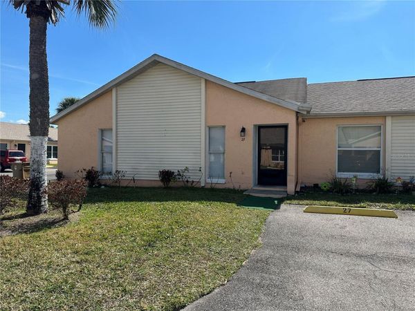 27 W COUNTRY COVE WAY , KISSIMMEE, FL 34743