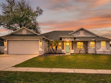 36452 GRAND ISLAND OAKS CIRCLE , GRAND ISLAND, FL 32735