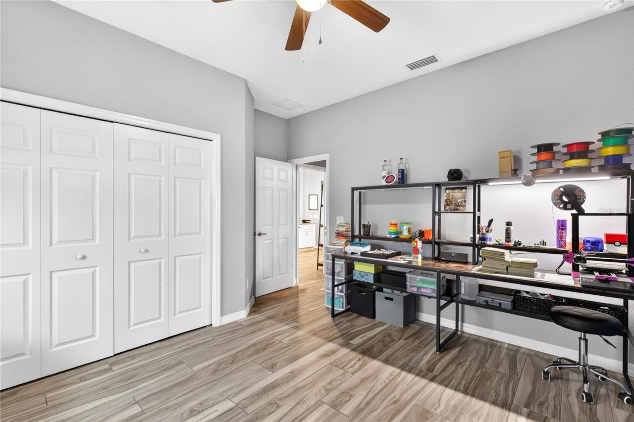 36452 Grand Island Oaks Circle, Grand Island, FL 32735 Photo