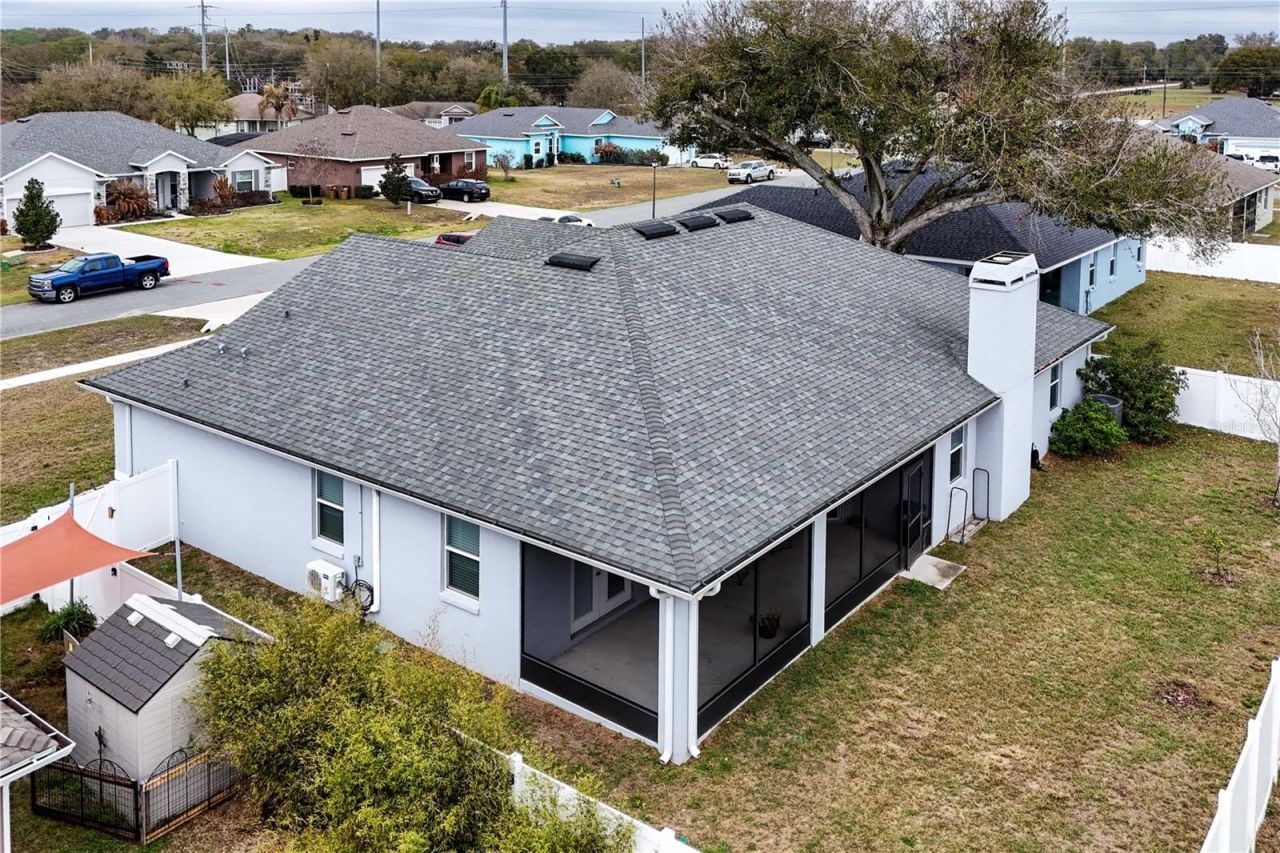 36452 Grand Island Oaks Circle, Grand Island, FL 32735 Photo