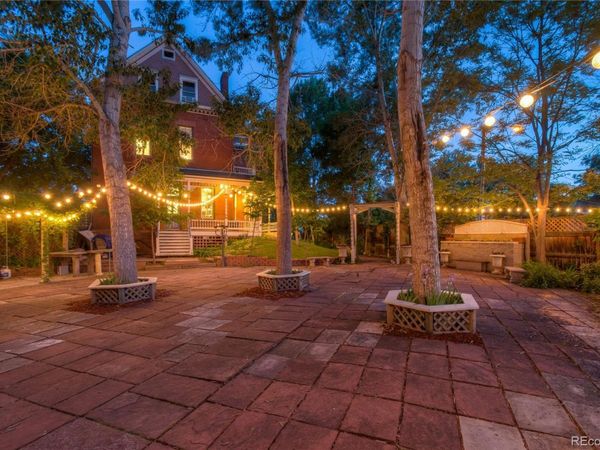 2555 W 37th Ave Avenue , Denver, CO 80211