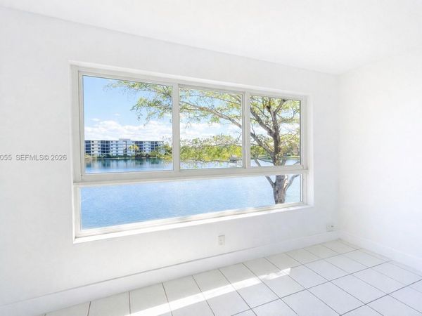 19255 NE 2nd Ave, Unit 2224, Miami, FL 33179