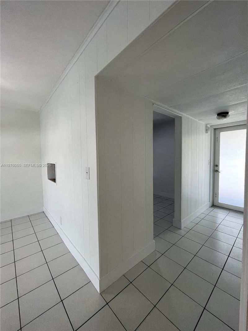 19255 NE 2nd Ave, Unit 2224, Miami, FL 33179 Photo