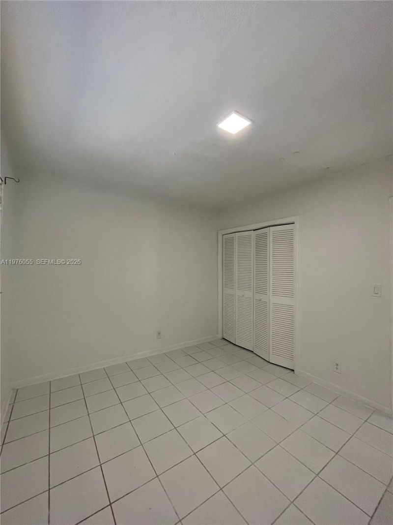 19255 NE 2nd Ave, Unit 2224, Miami, FL 33179 Photo