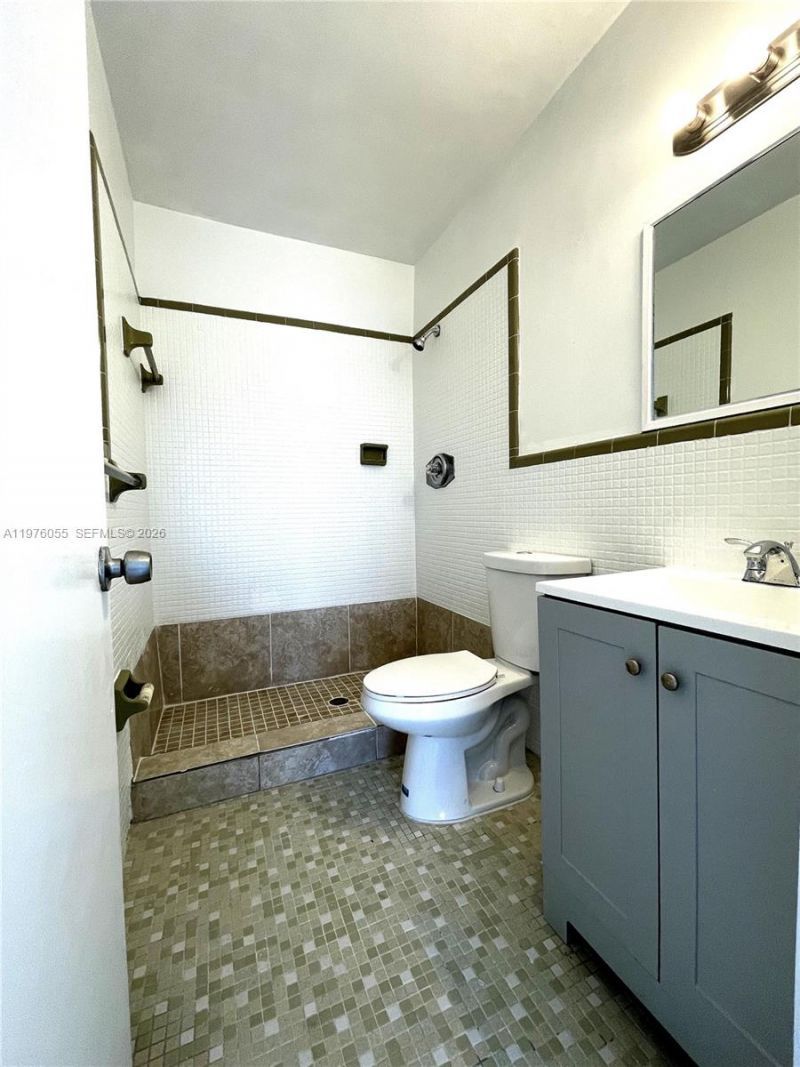 19255 NE 2nd Ave, Unit 2224, Miami, FL 33179 Photo