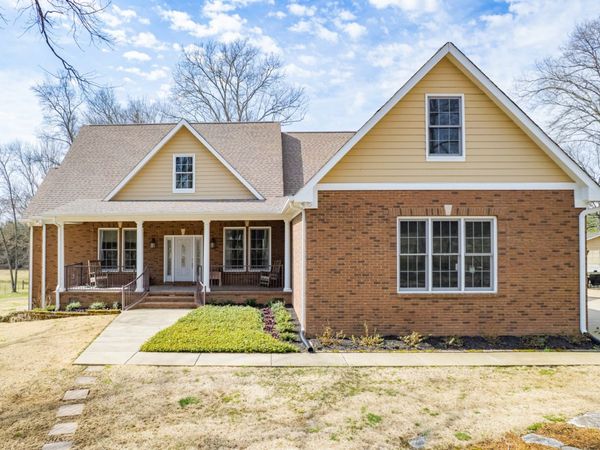 2834 Bolton Rd, Columbia, TN 38401